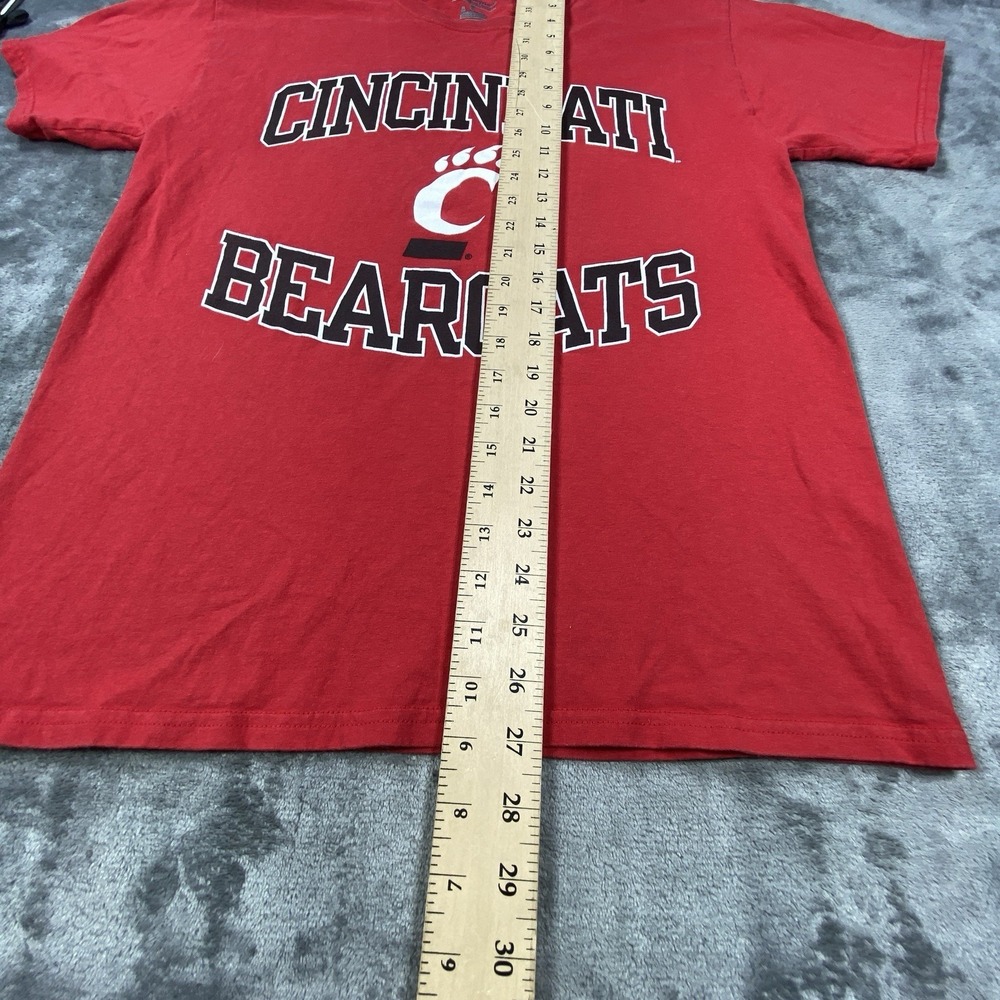 Cincinnati Bearcats Shirt Medium Red Tee Center Logo Spellout College NCAA Team - Picture 5 of 8
